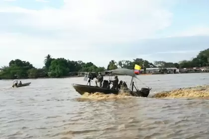 Gobierno de Colombia incremente seguridad en frontera por enfrentamientos  de las Farc y la fuera pública  de  Venezuela. 