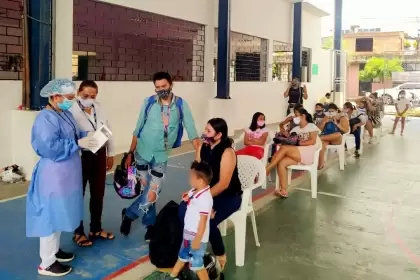La jornada que fue de 8:00 de la mañana a 2:00 de la tarde del sábado 8 de mayo, dejo 100 niños vacunados.
