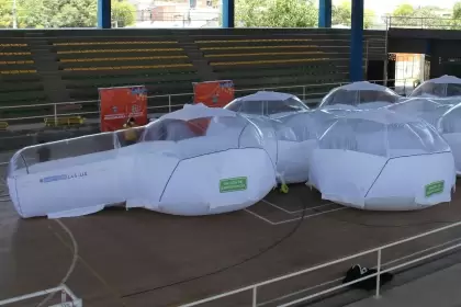 Investigadores de la Universidad de La Salle continúan con el proceso de entrega de las unidades de aislamiento epidemiológico portátil, como apoyo a la emergencia sanitaria por el Covid-19. 