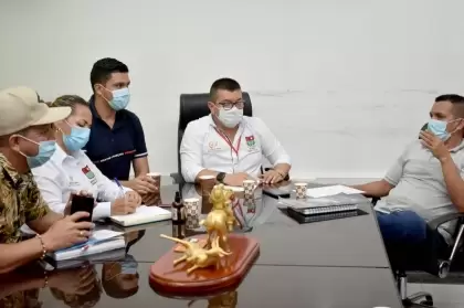 Alcaldía de Arauca, busca solución a problemas que afectan a taxistas del  Municipio.
