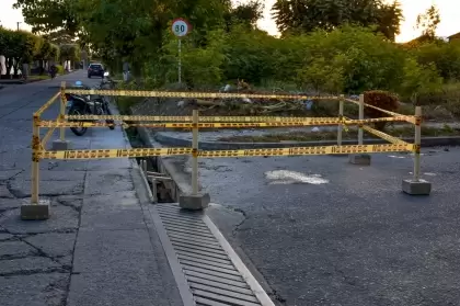 Avanza recuperación de rejillas en la ciudad de Arauca