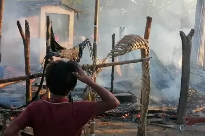 El incendio se presentó en la comunidad indígena de Los Julieros ubicada entre Betoyes y Floramarillo.