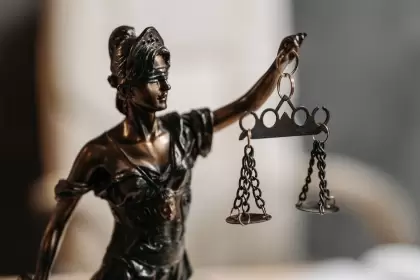 Diez presuntos integrantes de bandas de microtráfico fueron privados de libertad por jueces con funciones de control de garantías.