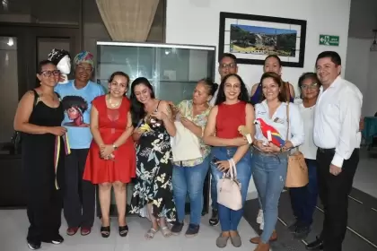 Se inaugura la primera vitrina de emprendedores y futuros exportadores en Arauca con apoyo gubernamental.