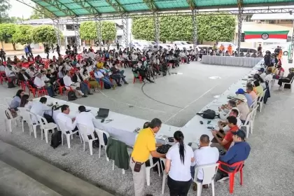 Organizaciones sociales anuncian paro cívico indefinido en Arauca pese al dialogo abierto el viernes.