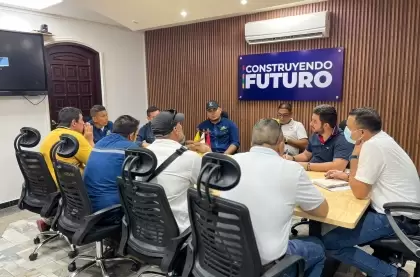 Gobernador de Arauca convoca Mesa de Diálogo con trabajadores de la industria petrolera afectados por parálisis departamental.