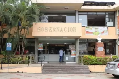 Padres emprendedores serán honrados en la exposición 'Haciendo Visible lo Invisible' en Arauca