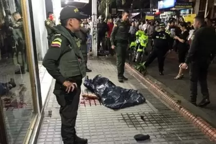 Un hombre identificado como presunto miembro de grupo insurgente es una de las víctimas fatales.