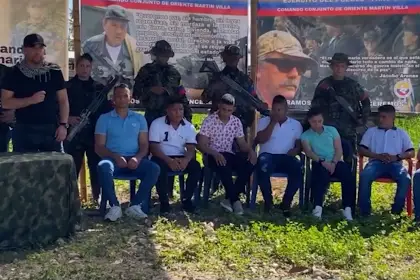 Liberan Ocho Presuntos Integrantes del ELN de Manos de Disidencias de las FARC en Arauca