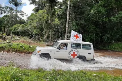 Personal de la Cruz Roja Interceptado y Liberado por Grupo Armado en Arauca