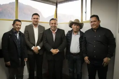 Gobernador Renson Martínez avanza en gestiones estratégicas en Bogotá