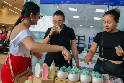 Quesillos, café y chocoflan: la gastronomía se robó el show en la feria de emprendimiento en Yopal