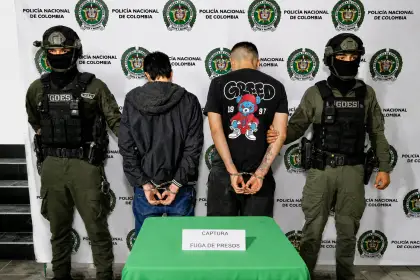 Estos son dos de los 3 capturados por este delito. Cortesía: Policía Nacional.