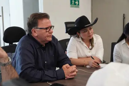 Conociendo las necesidades de los campesinos y agroempresarios del sector.
