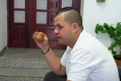 Serían 5 personas, al parecer fraguando otros delitos.