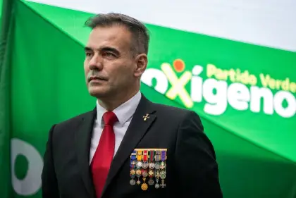 Analiza la situación de seguridad en la frontera con la capacidad del ELN.