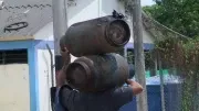 La manipulación inadecuada de pipetas de gas la posible causa del incendio. Fotos de Francisco Jabes Díaz.