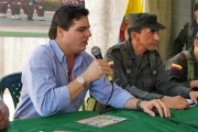 <p><em>Alejandro Arbel&aacute;ez, Gobernador (E) de Arauca y Luis Alberto Ortiz Quintero, comandante departamento de Polic&iacute;a de Arauca.</em></p>