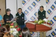 <p>Entrega de restos a familiares de victimas de paramilitares. Foto: Gobernaci&oacute;n de Casanare.</p>
