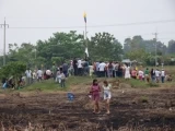 <p>De manera pacifica abandonaron las 143 familias el predio invadido.</p>