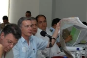 Presidente Álvaro Uribe, lideró un Consejo de Seguridad en Villavicencio que tuvo como propósito revisar la situación de orden público en el departamento del Meta. Foto: SP.