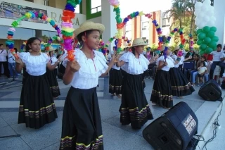 Más de 250 estudiantes participan en procesos de formación en las modalidades de danza moderna, joropo y folclor nacional, de la alcaldía de Arauca.