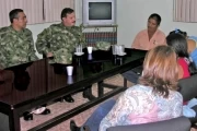 Los comandantes de la Octava División y Decimoctava Brigada del  Ejército, se reunieron con  Alvaro Torres y Luz Amparo Jaimes,  padres de los menores asesinados el pasado 14 de octubre en Tame, Arauca.