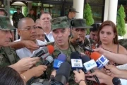 El general Sergio Mantilla Sanmiguel Comandante del Ejército dijo a los medios de comunicación que una de las medidas es crea un fondo de para pagar compensas a las personas que denuncien a los responsables de destruir la infraestructura eléctrica de departamento de Arauca.
