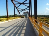 El puente sobre el río Casanare une a los departamentos de Arauca y Casanare, permite a los araucanos llegar más rápido al interior del país.