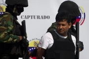 De Venezuela llegó deportado alias Martín Llanos, junto a su hermano alias Caballo de las Autodefensas campesinas de Casanare capturados en la población de El Tigre el pasado sábado. Foto: REUTERS.