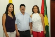 Las profesionales Yenny Marlene Gutiérrez Oropeza como secretaria de gobierno y Ada Milena Correa Santos, jefe de la oficina de comunicaciones del departamento, tomaron posesión de sus cargos ante el gobernador de Casanare, Marco Tulio Ruíz.