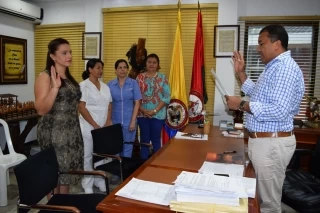 Ante el gobernador Facundo Castillo Cisneros, tomó posesión la nueva directora encargada del Hospital San Vicente de Arauca, la profesional Bibiana Castellanos.