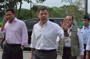Juan Manuel Santos saluda a periodistas de Arauca.