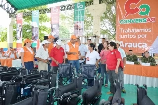 La entrega oficial la hizo el gobernador Facundo Castillo Cisneros, en el marco de su programa institucional Conversar realizado el pasado fin de semana en la capital araucana.