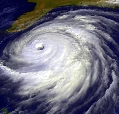 Los huracanes con nombres femeninos tienden a ser más peligrosos que los que tienen nombre masculino, averigüe ¿por qué?