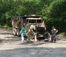 La Décima Sexta Brigada del Ejército informó que prestó primeros auxilios a ciudadanos heridos por incineración de un vehículo, en Aguazul, Casanare.