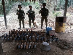 El Ejército descubrió un taller para la fabricación de artefactos explosivos improvisados en la vereda La Esperanza en el municipio de Arauquita.