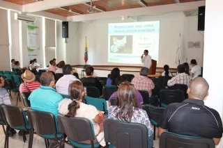 Porcicultores del municipio de Yopal recibieron nueva capacitación para implementar una producción más limpia del sector,