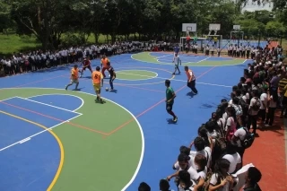 Alcalde Luis Emiliio Tovar, entregó cinco canchas sintéticas a colegios del municipio de Arauca