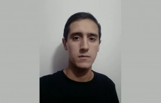 Argentino que había sido arrestado por el Ejército en Tame, Arauca, por el delito de utilización ilegal de uniformes e insignias militares. Hoy está en libertad.