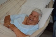Rodeada de sus familiares y amigos doña Lila de Qüenza vuelve a la cotidianidad, después de estar secuestrada por tres días. Las autoridades investigan para conocer los autores del hecho.