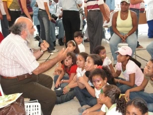 El escritor Luis Darío Bernal Pinilla estará en el auditorio Trino Torres, de Arauca capital