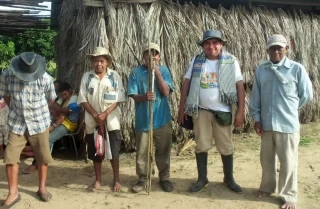 En Paz de Ariporo hacen campaña para conseguir ayudas humanitarias para los indigenas.