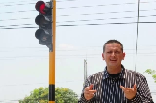 Transito Arauca readecuara postería semafórica, reemplazara elementos que cumplieron su vida útil y culminara fase de implementación de bombillería tipo led.