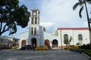 Parque Bolívar Arauca: La catedral Santa Bárbara.