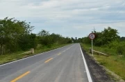 Vía Matapalito - Caracol: La vía quedo habilitada para el transito de hasta 30 toneladas de peso.