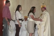 Posesión Obispo Diócesis de Arauca: Saludo de las autoridades al nuevo Obispo de la Diócesis de Arauca, Monseñor Jaime Muñoz Pedroza.