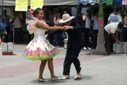Ayudatón pro familia Porvenir: Baile de Joropo.