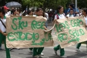 Estudiantes por defensa de las regalías